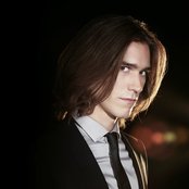 Amaury Vassili - List pictures