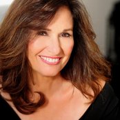 Lauren White - List pictures