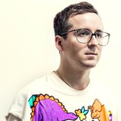 Alexis Taylor - List pictures