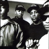 Nwa - List pictures