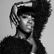 Estelle - List pictures