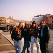 Aska - List pictures