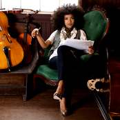 Esperanza Spalding - List pictures