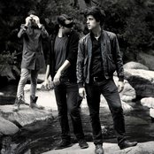 Mini Mansions - List pictures