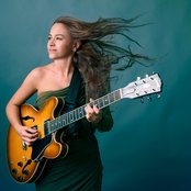 Nina Attal - List pictures