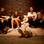 Ava Luna - List pictures