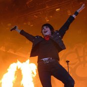 Gerard Way - List pictures