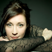 Holly Cole - List pictures