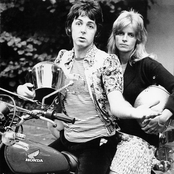 Paul & Linda Mccartney - List pictures