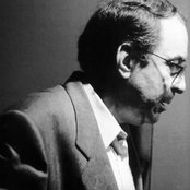 João Gilberto - List pictures