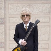 Ian Hunter - List pictures