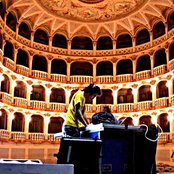 Four Tet - List pictures