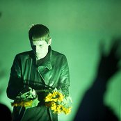 Cold Cave - List pictures