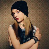 Krystal Meyers - List pictures