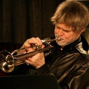 Tom Harrell - List pictures