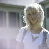 Gin Wigmore - List pictures