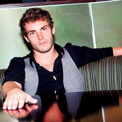 Jon Mclaughlin - List pictures