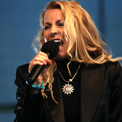 Lian Ross - List pictures