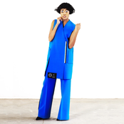 Vv Brown - List pictures