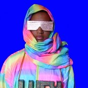 Lucy Love - List pictures