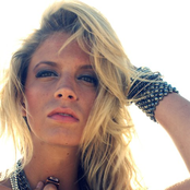 Katelyn Clampett - List pictures