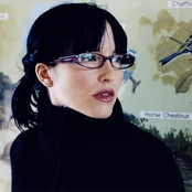 Andrea Corr - List pictures