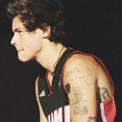 Harry Styles - List pictures