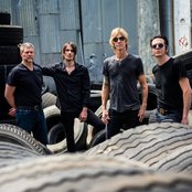 Walking Papers - List pictures