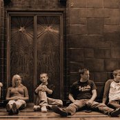 Dan Mangan - List pictures