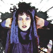 Lene Lovich - List pictures