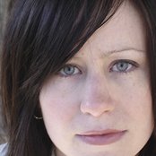 Orenda Fink - List pictures