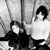 Uh Huh Her - List pictures