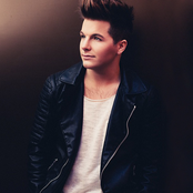 Robin Stjernberg - List pictures