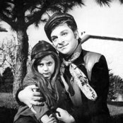 Zeki Muren - List pictures