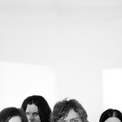 Raconteurs - List pictures