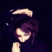 Michelle Chamuel - List pictures