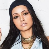 Lariss - List pictures