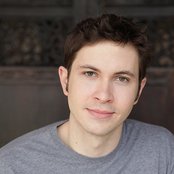 Toby Turner - List pictures