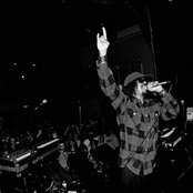 Dâm-funk - List pictures