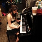 Katie Armiger - List pictures