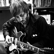 Dan Auerbach - List pictures