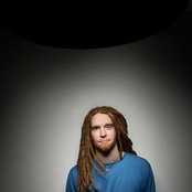 Newton Faulkner - List pictures
