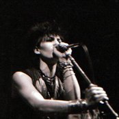 Flesh For Lulu - List pictures