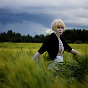Jenny Hval - List pictures