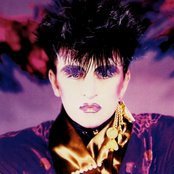 Visage - List pictures