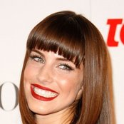 Jessica Lowndes - List pictures