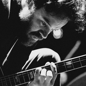 Rodrigo Amarante - List pictures