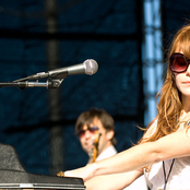 Jenny Lewis - List pictures