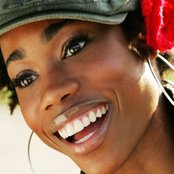 Algebra Blessett - List pictures