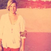 Hayley Warner - List pictures